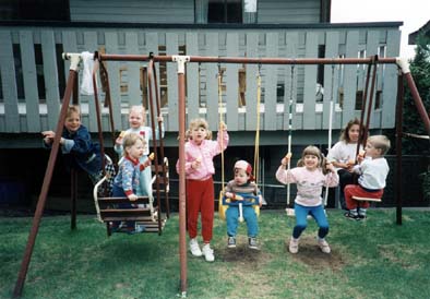Daycare_Swings